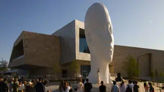 Ее имя – Надэс: в Алматы открыли лицо загадочной скульптуры