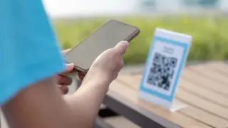 Перевод денег и QR-платежи: когда заработают новые правила в Казахстане