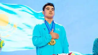 Сразу три золота и рекорд Азии в копилке Казахстана по тяжелой атлетике