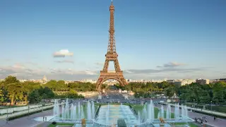 Премьер Франции предложил отказаться от празднования Дня Победы