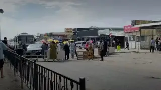 Жители Жанаозена перекрыли дорогу из-за проблем с электричеством