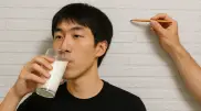 Японский блогер пил молоко, чтобы вырасти: вот что с ним стало