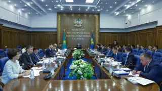 Аудит таможни и налоговой службы показал потери бюджета на 2 миллиарда