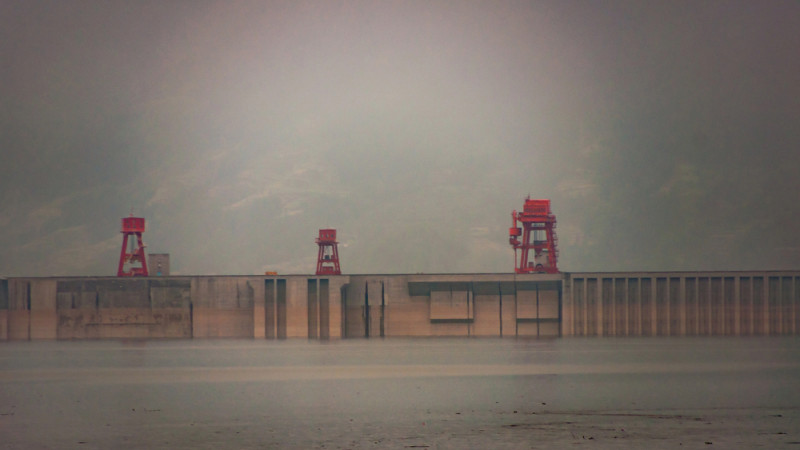 Крупнейшая на сегодня ГЭС "Санься" на реке Янцзы. ©️ depositphotos.com