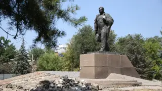 Памятник Канышу Сатпаеву перенесут в Алматы