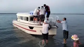 Девять человек спасли на озере Алаколь: у катера отказал двигатель
