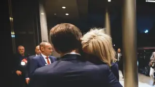 Макрон и его жена подали в суд из-за слухов, что Брижит - “на самом деле мужчина“