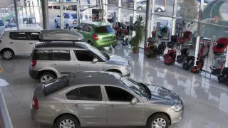 Массовая жалоба жителей: крупный автодилер нарушал условия договоров в ЗКО