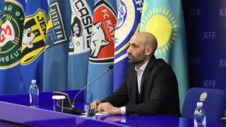 Суд и 200 миллионов: тренер сборной Казахстана оказался в центре скандала