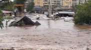 Наводнение в Китае унесло жизни 30 человек: Пекин в режиме ЧС