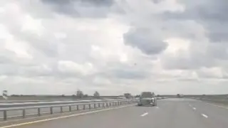 Казахстанец проехался по “встречке“ по автобану в Акмолинской области