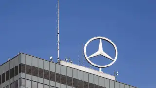 Прибыль немецкой “большой тройки“ рекордно снизилась