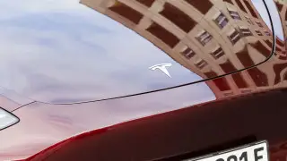 Tesla выплатит более 200 миллионов долларов за аварию с автопилотом