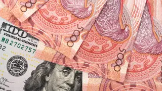 Курс доллара снизился в Казахстане