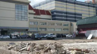 Вместо обещанного сквера - пустырь. Что происходит возле “Артёма“ в Астане