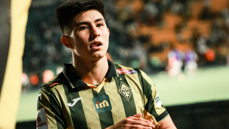 Фото: instagram.com/f.c.kairat/