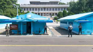 Северная Корея начала убирать громкоговорители на границе