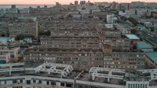 Жители Актау возмущены строительством в сквере Победы