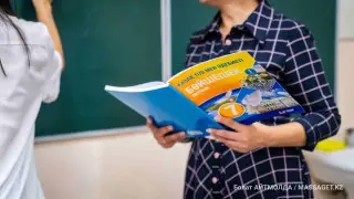 Токаев: Власти грубо нарушают закон о статусе педагога