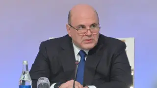 Мне необходимо вернуться в Москву - премьер России досрочно улетел из Кыргызстана