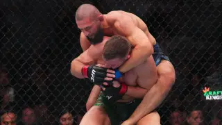 Определился новый чемпион UFC после боя Чимаев - дю Плесси