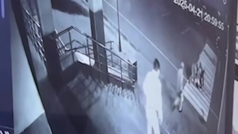 Кадры из видео