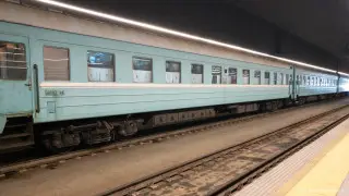 Когда казахстанцы будут ездить в хороших вагонах и перестанут “охотиться“ за билетами - ответ КТЖ