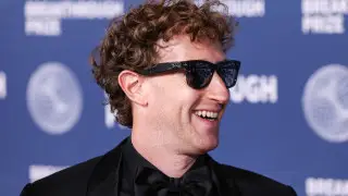 Цукерберг переманил в Meta 50 ИИ-специалистов