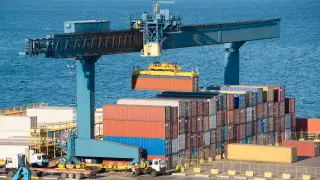 Ключевой для Казахстана проект. Что происходит со “Средним коридором“