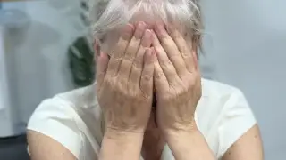 Аферисты два месяца держали казахстанку в психологической ловушке