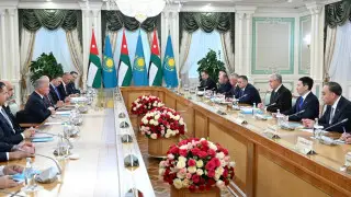 Токаев и король Иордании провели переговоры в расширенном составе