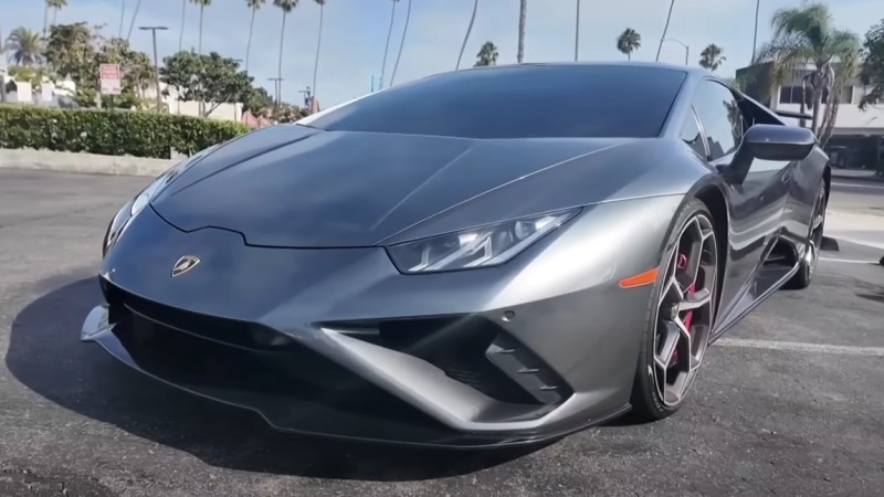 Кадры из видео