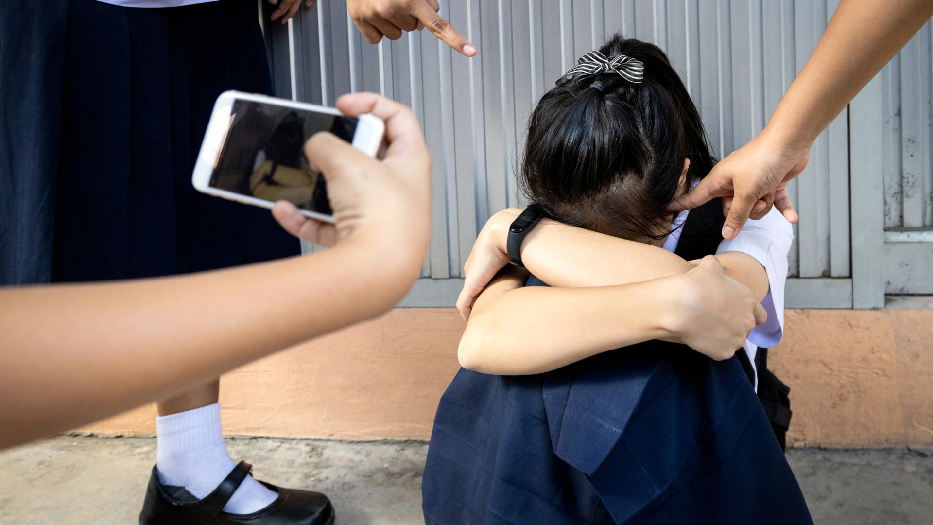 Казахстанских родителей будут штрафовать за буллинг в школах