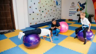 Фонд “Самрук-Қазына“ открыл еще 10 кабинетов инклюзии в Астане