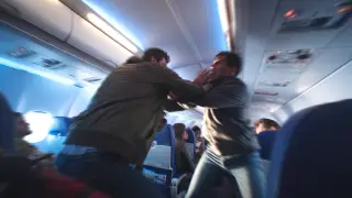 Самолет не долетел в Анталью из-за драки пассажиров