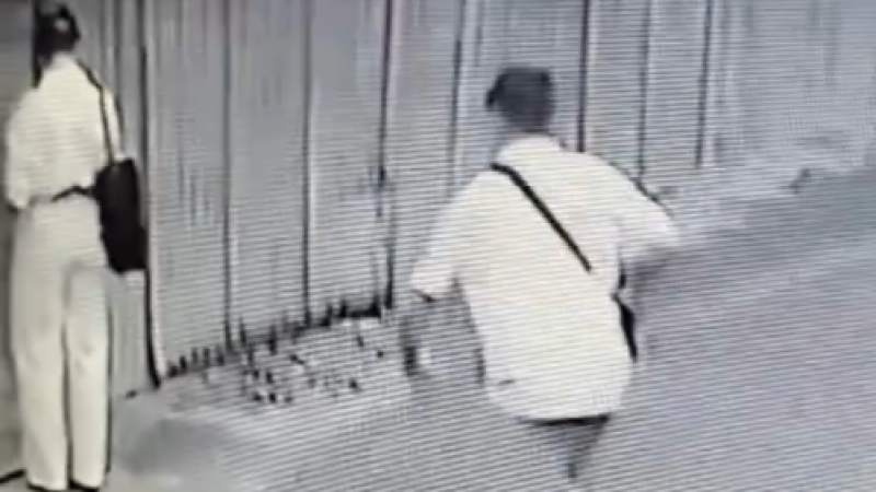 Кадры из видео