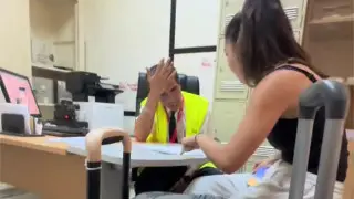 Туристки летели на отдых во Францию, но оказались в Африке