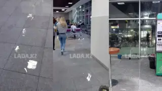 Сильный ливень затопил аэропорт в Актау