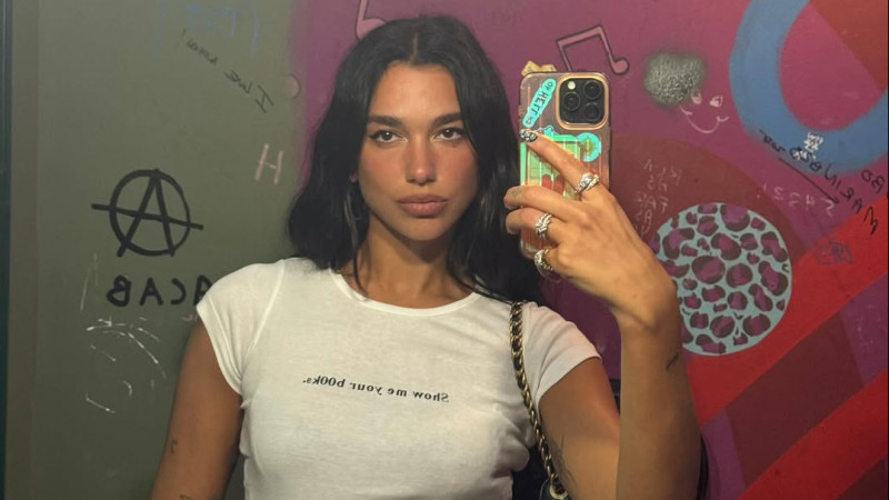 Фото: instagram.com/dualipa