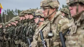 Польша разворачивает 40 тысяч военных на границах с Беларусью и Россией