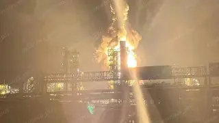 Украинские военные атаковали один из крупнейших российских НПЗ