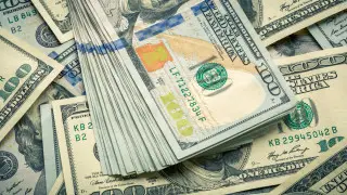 Курс доллара снизился после решения Нацбанка о базовой ставке