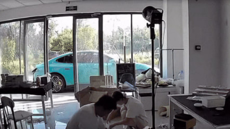 Кадры из видео