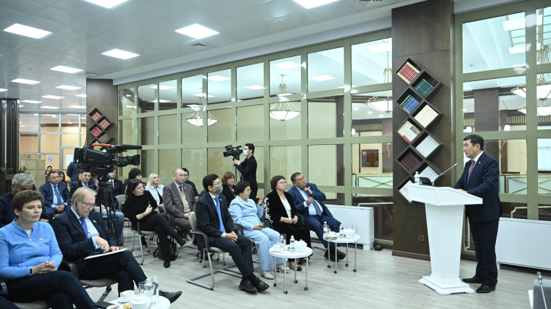 Фото: пресс-служба Мажилиса