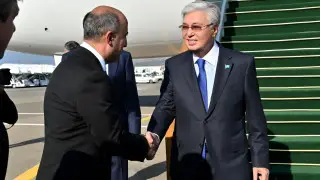 Токаев прилетел в Азербайджан