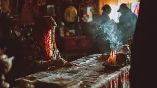 Осуждённую за мошенничество целительницу из Актобе освободили в суде