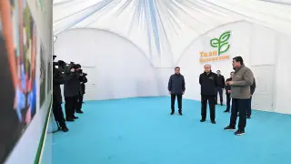 Президент поручил ускорить строительство завода по переработке ТБО