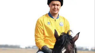 “Хотя бы лошадь“: новый герой сборной Казахстана высказался о подарках