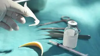 Девушка впала в кому после риносептопластики в Астане: полиция завела дело