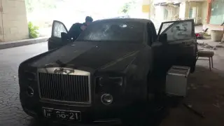 Блогеры нашли заброшенный отель с коллекцией роскошных авто в Макао